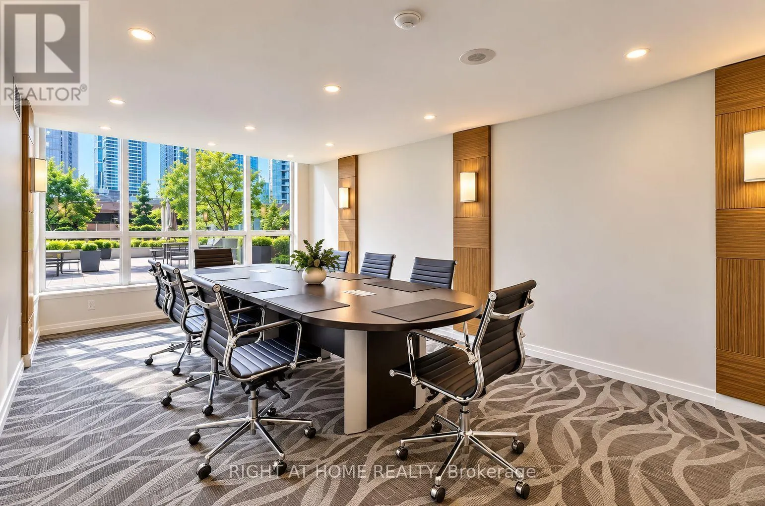 222 - 230 QUEENS QUAY W