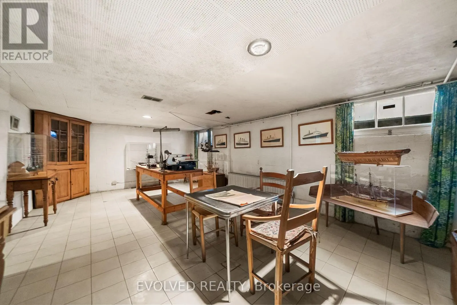 4 DUNLOE ROAD