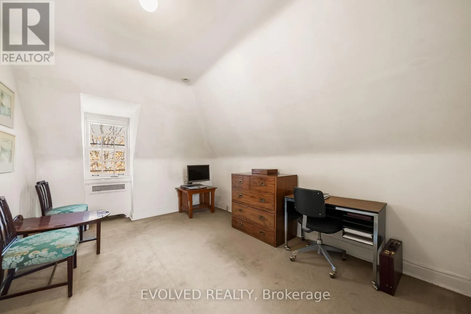 4 DUNLOE ROAD