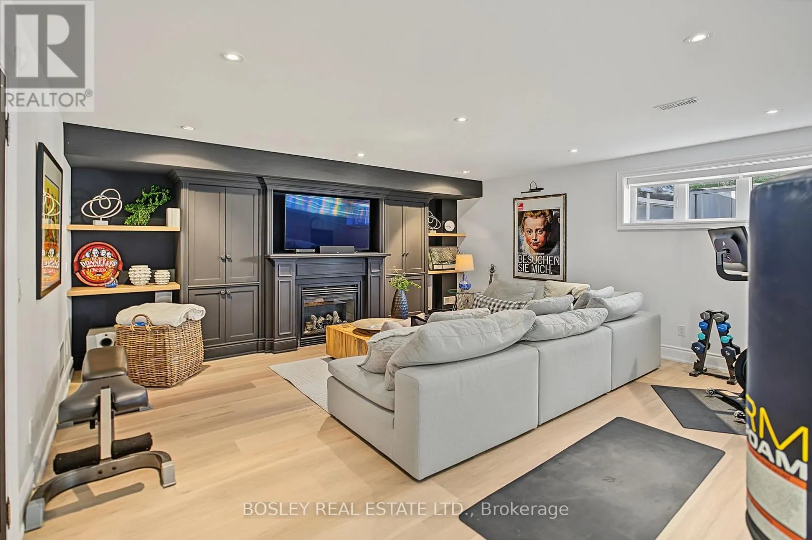 34 GLENBRAE AVENUE