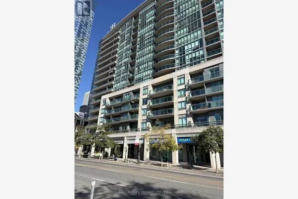 605 - 51 LOWER SIMCOE STREET
