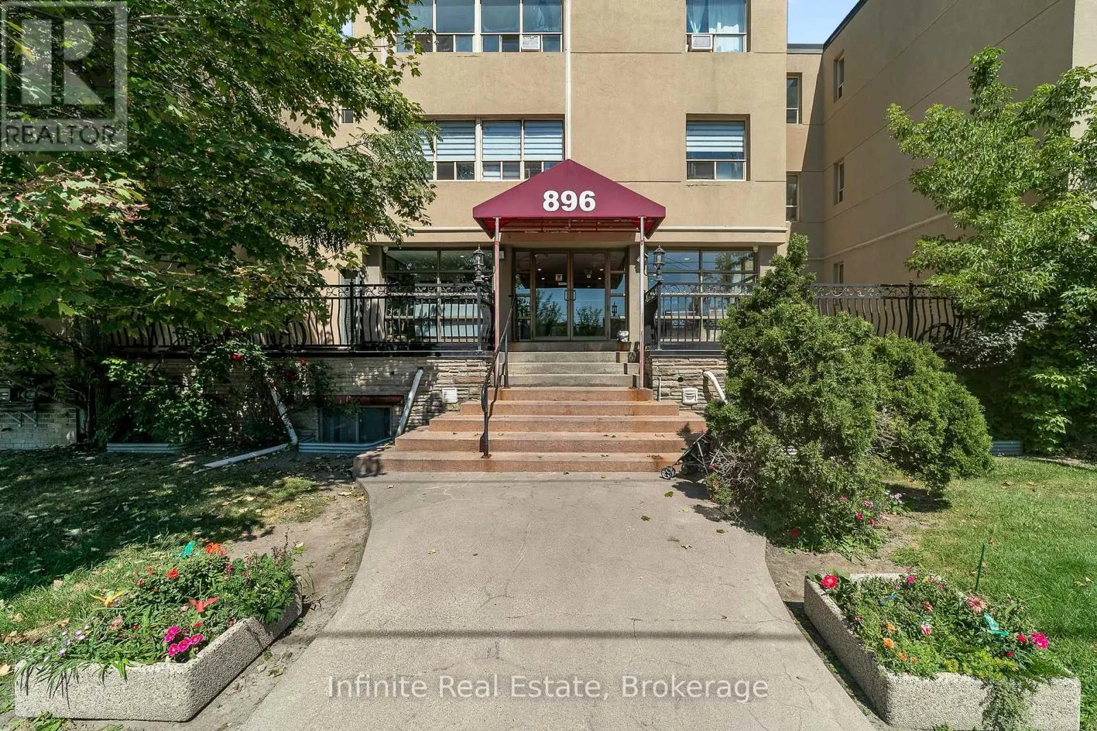 309 - 896 EGLINTON AVENUE E