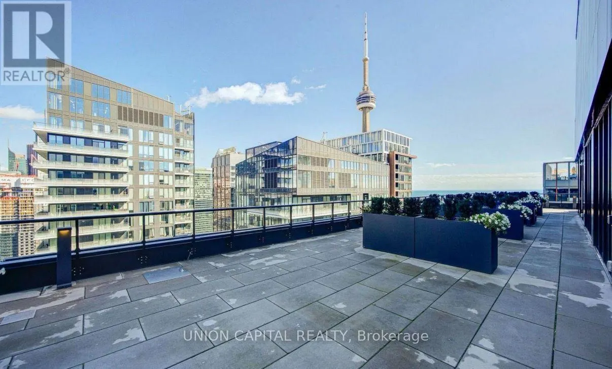3507 - 357 KING STREET W