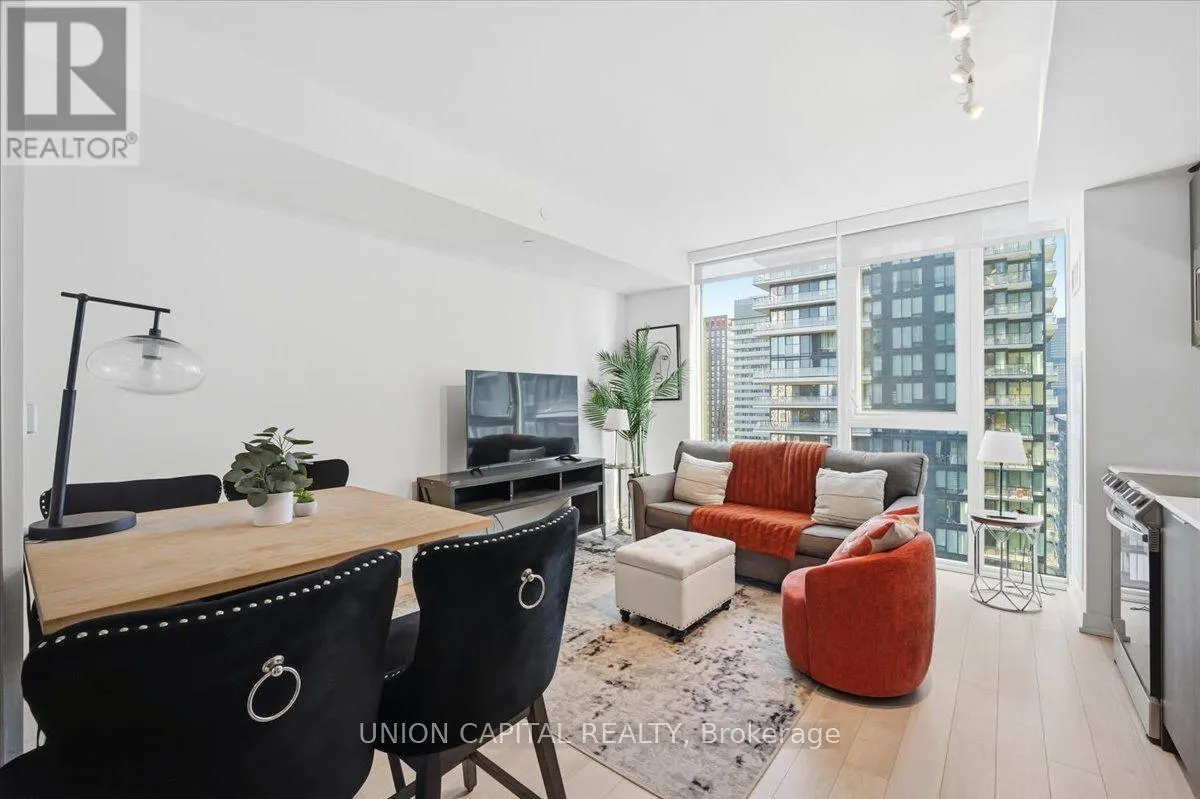 3507 - 357 KING STREET W