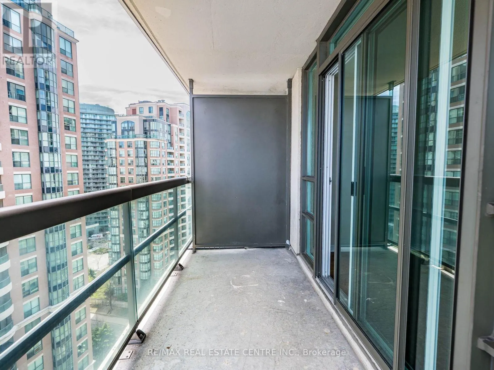 1817 - 509 BEECROFT ROAD