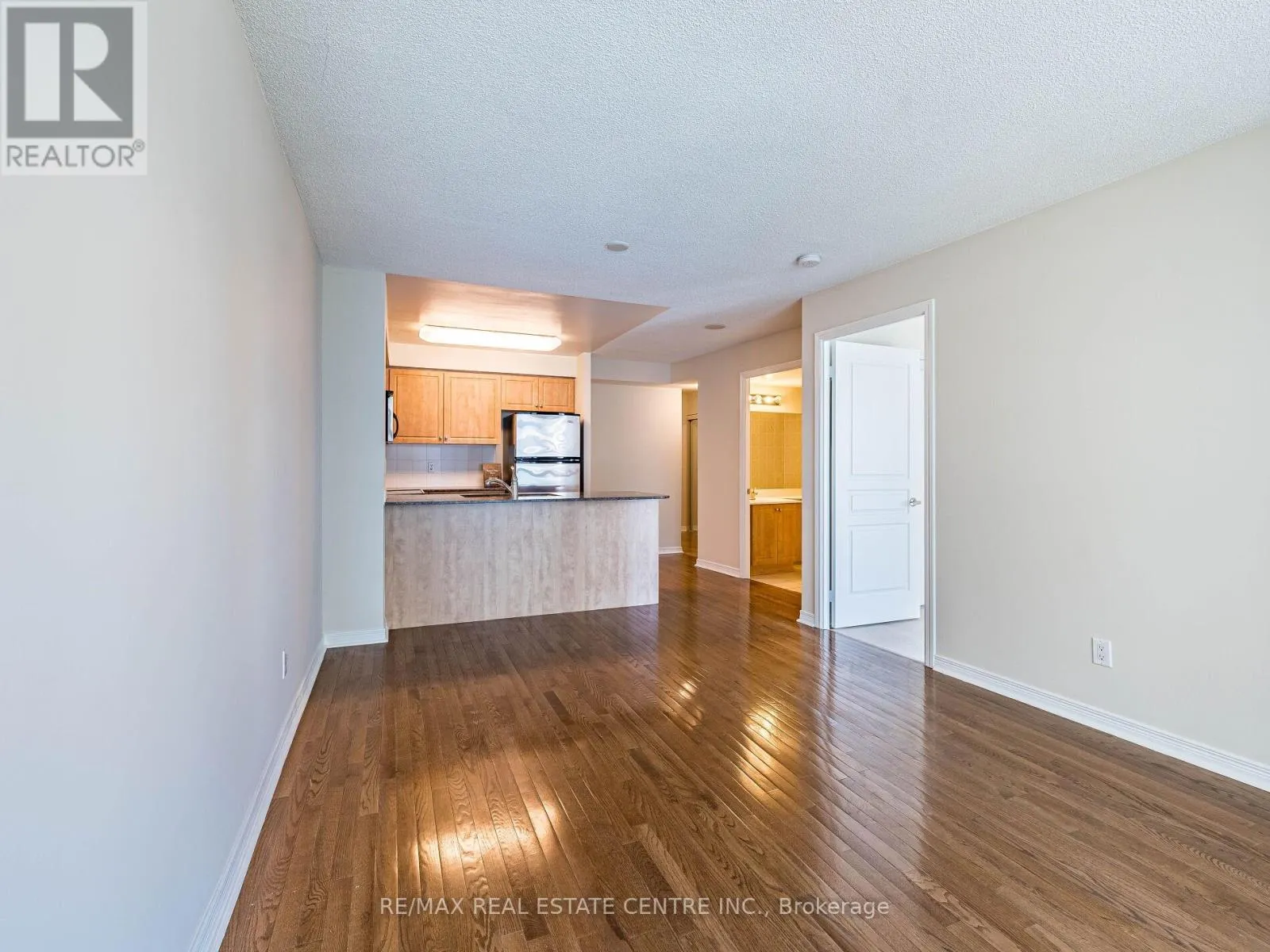 1817 - 509 BEECROFT ROAD