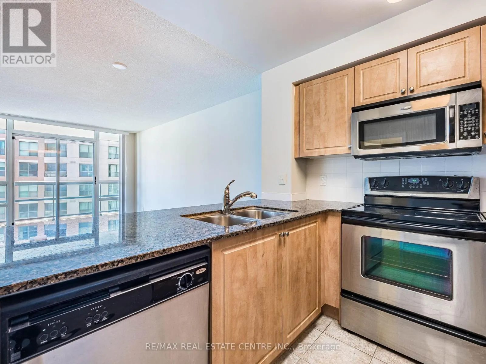 1817 - 509 BEECROFT ROAD