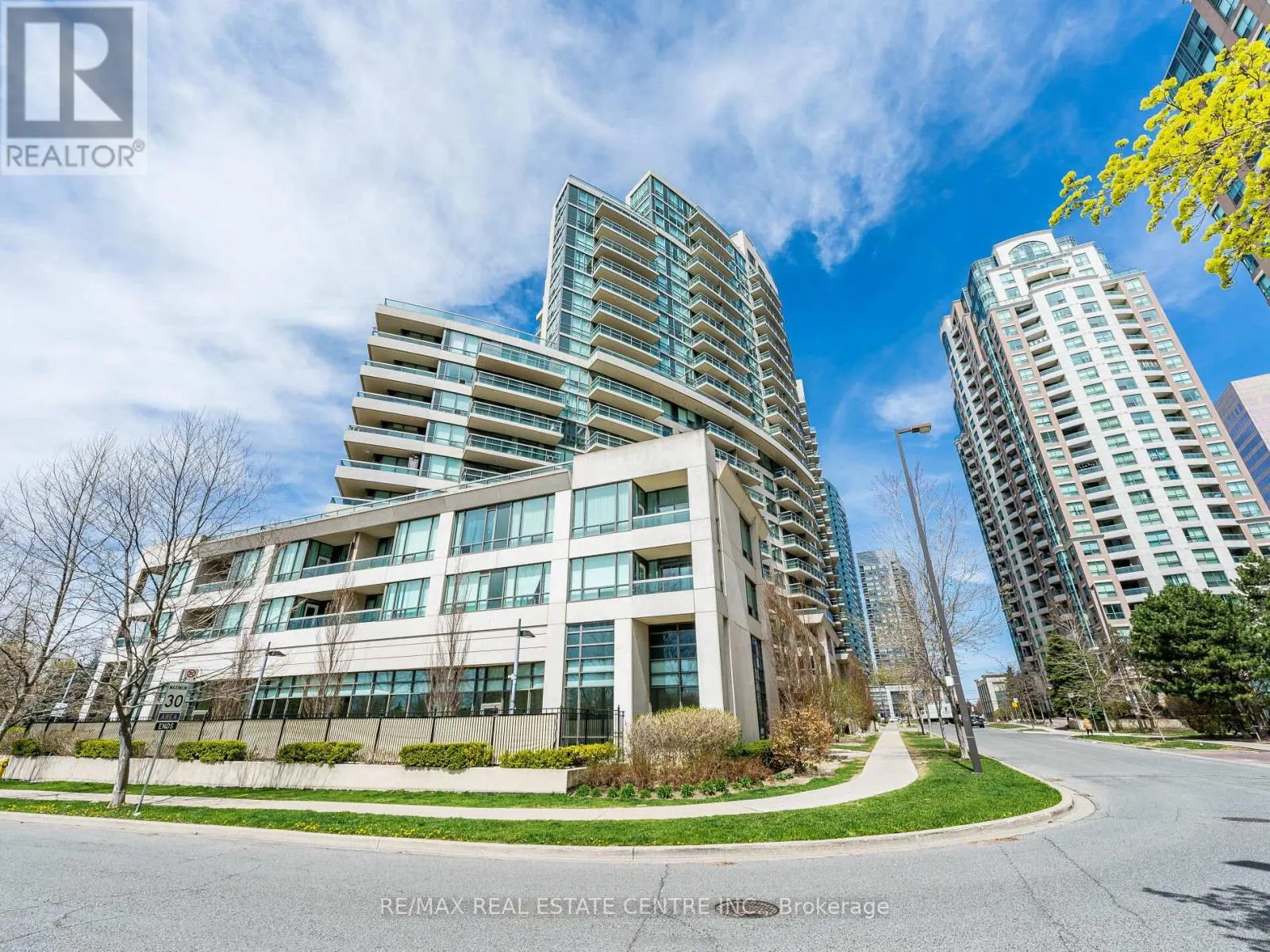 1817 - 509 BEECROFT ROAD