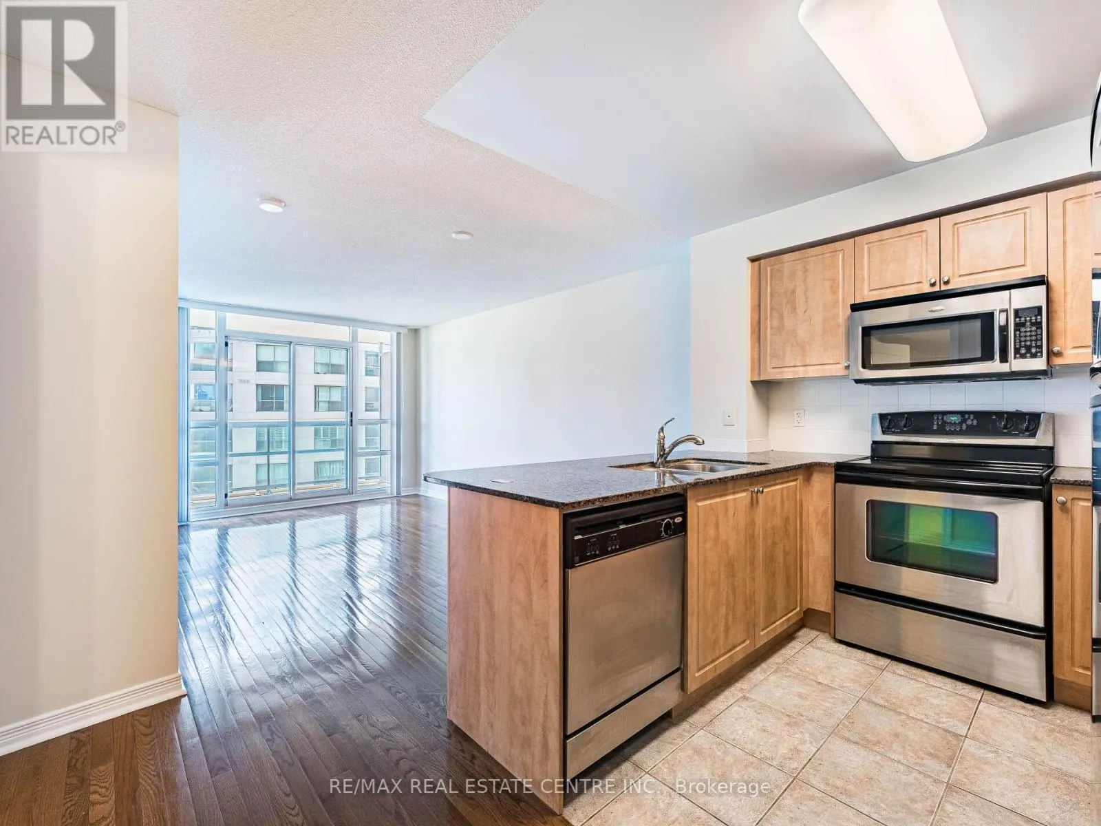 1817 - 509 BEECROFT ROAD