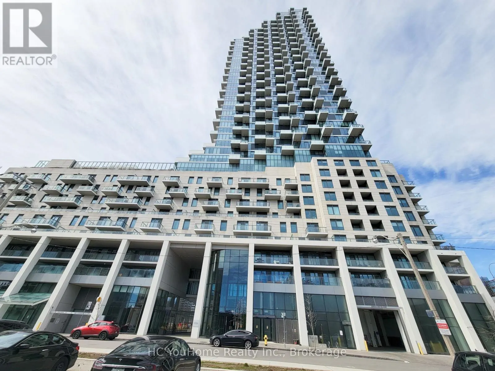 1805 - 16 BONNYCASTLE STREET