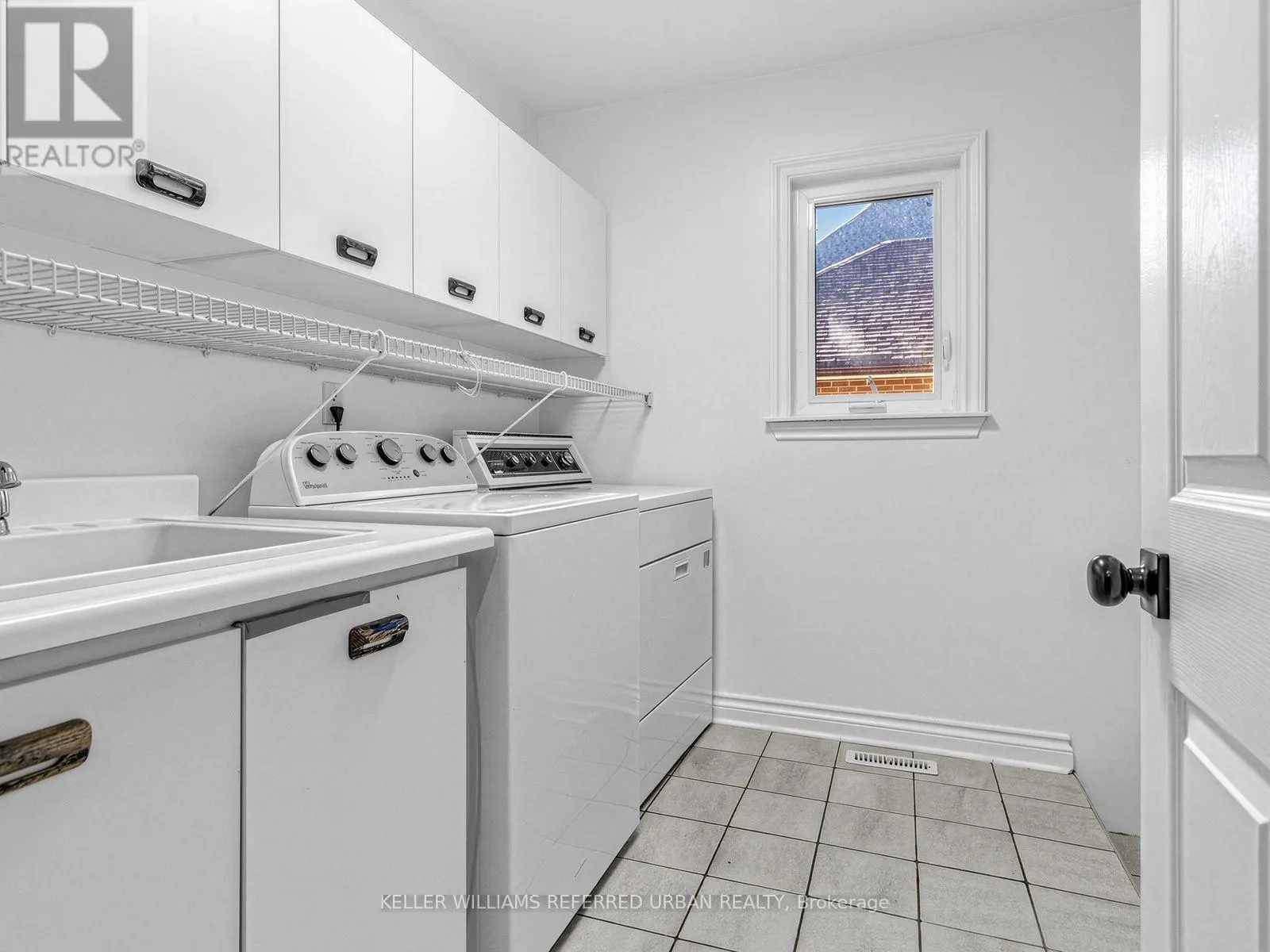 49 INVERMAY AVENUE