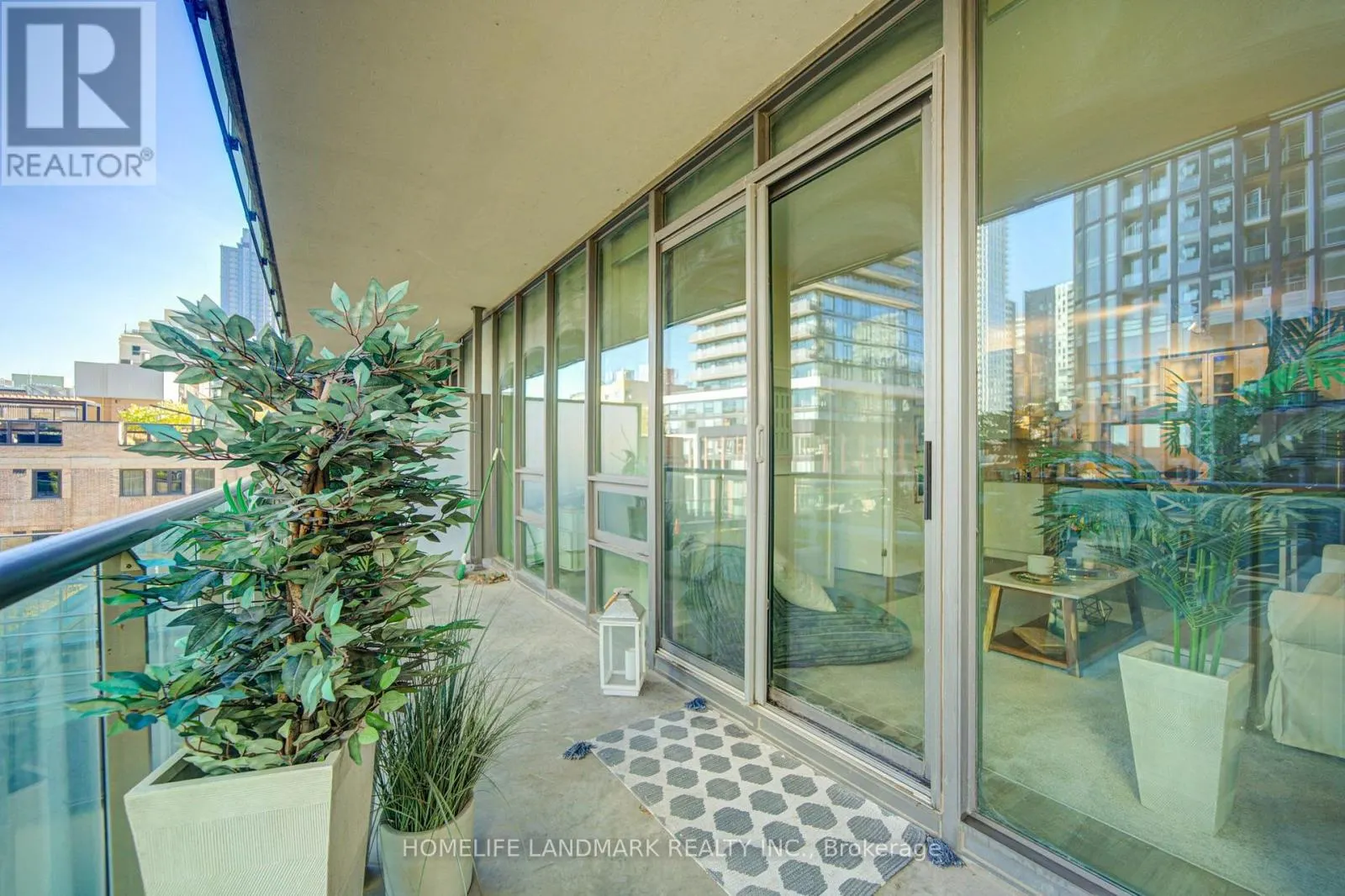 604 - 33 LOMBARD STREET