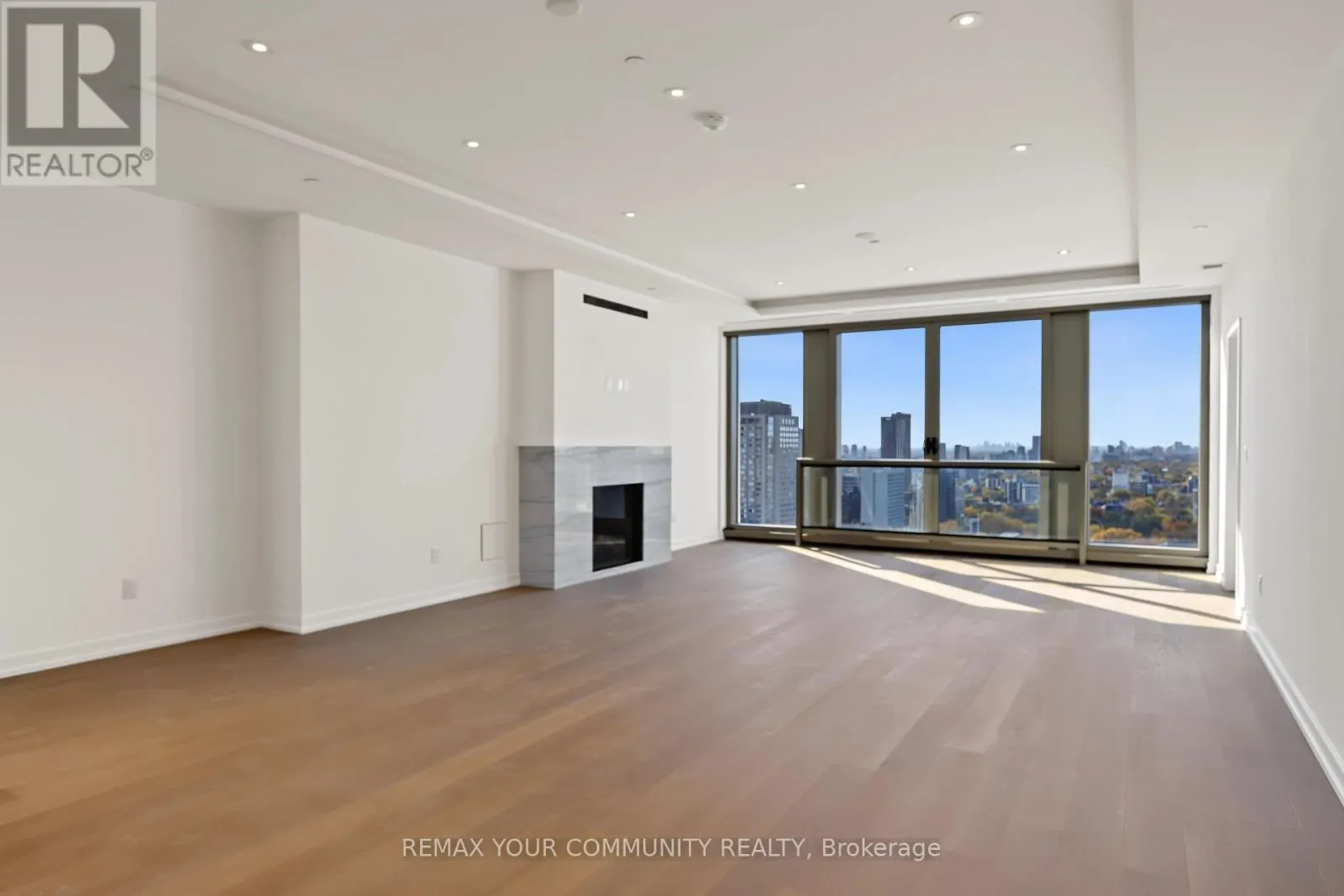 2301 - 1315 BAY STREET