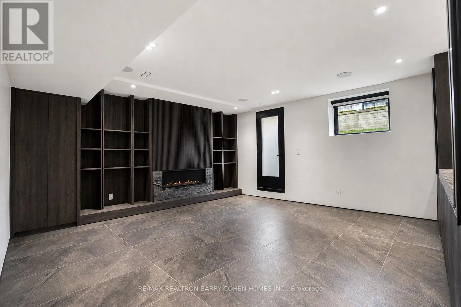 35 FELBRIGG AVENUE