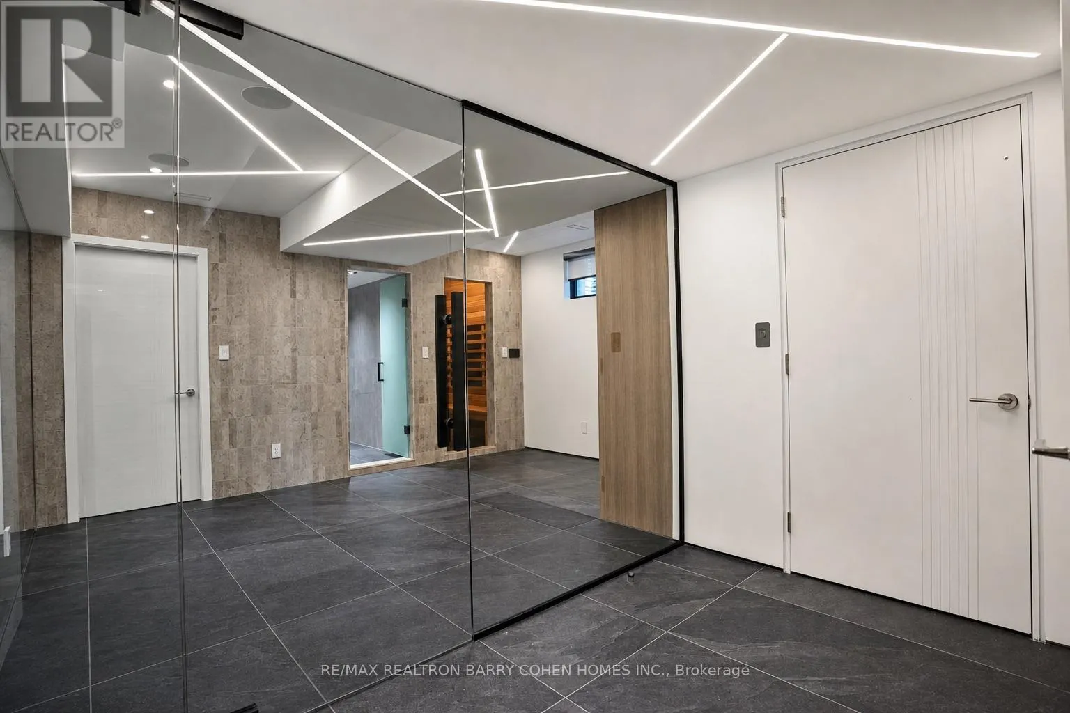 35 FELBRIGG AVENUE