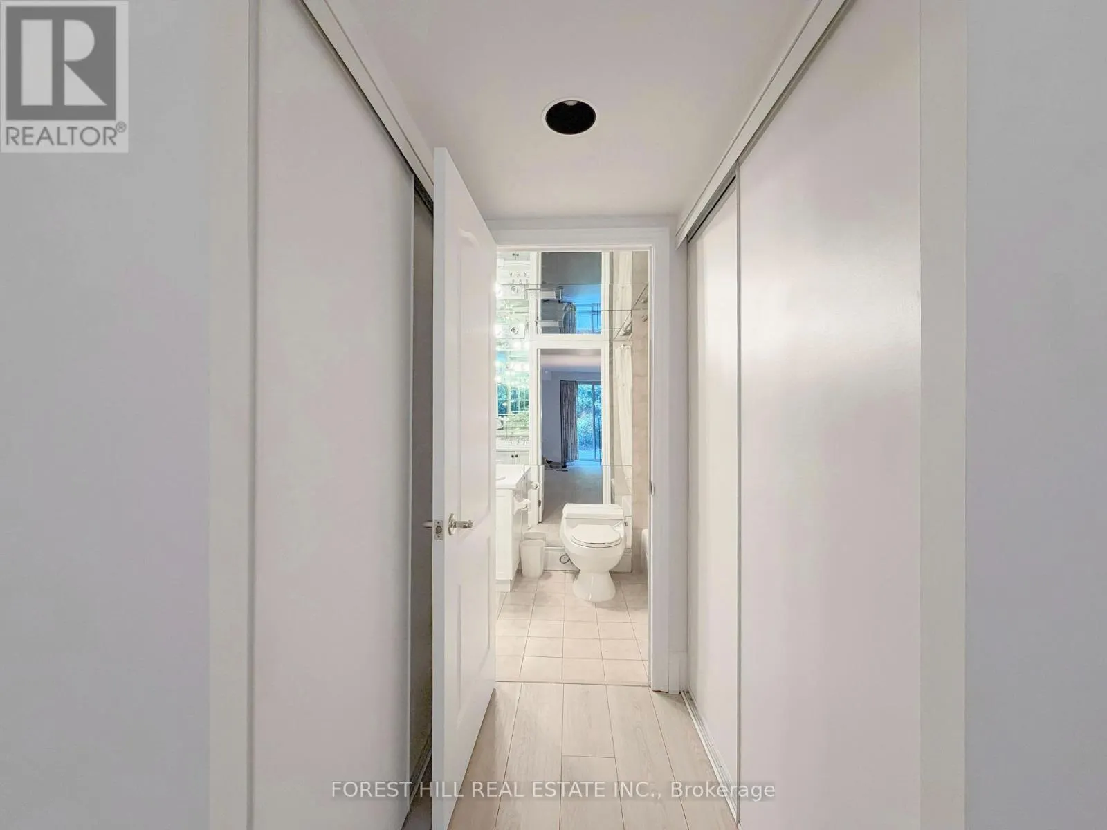 205 - 75 YORK MILLS ROAD