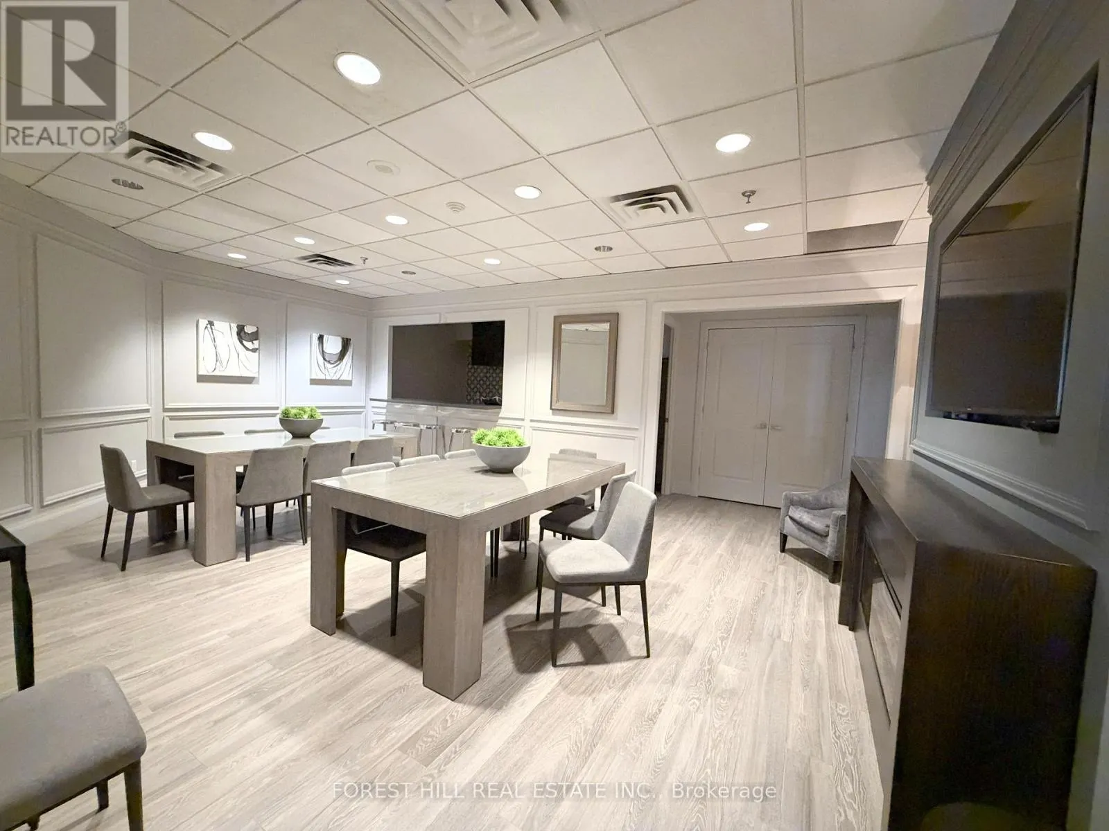 205 - 75 YORK MILLS ROAD