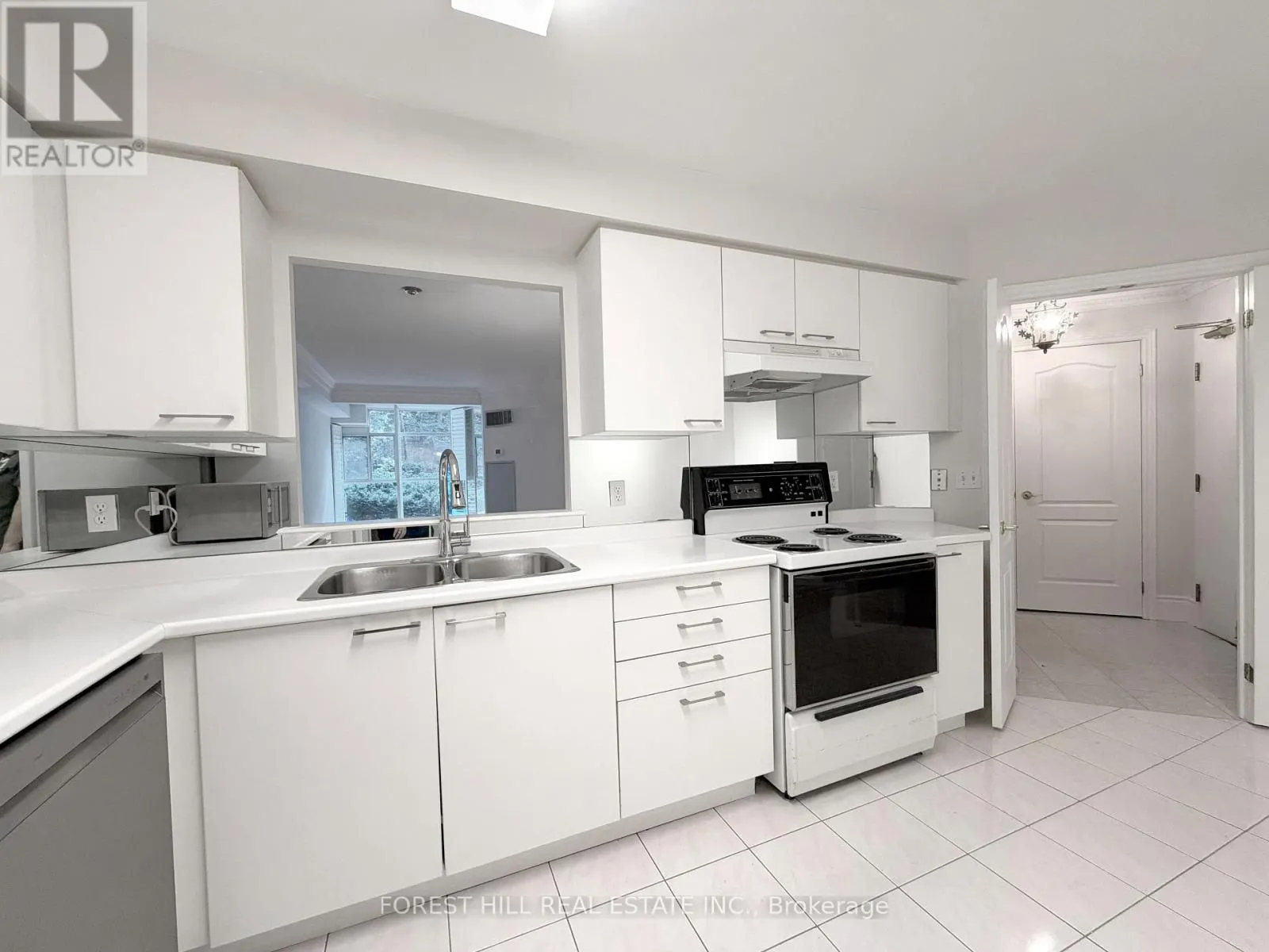 205 - 75 YORK MILLS ROAD