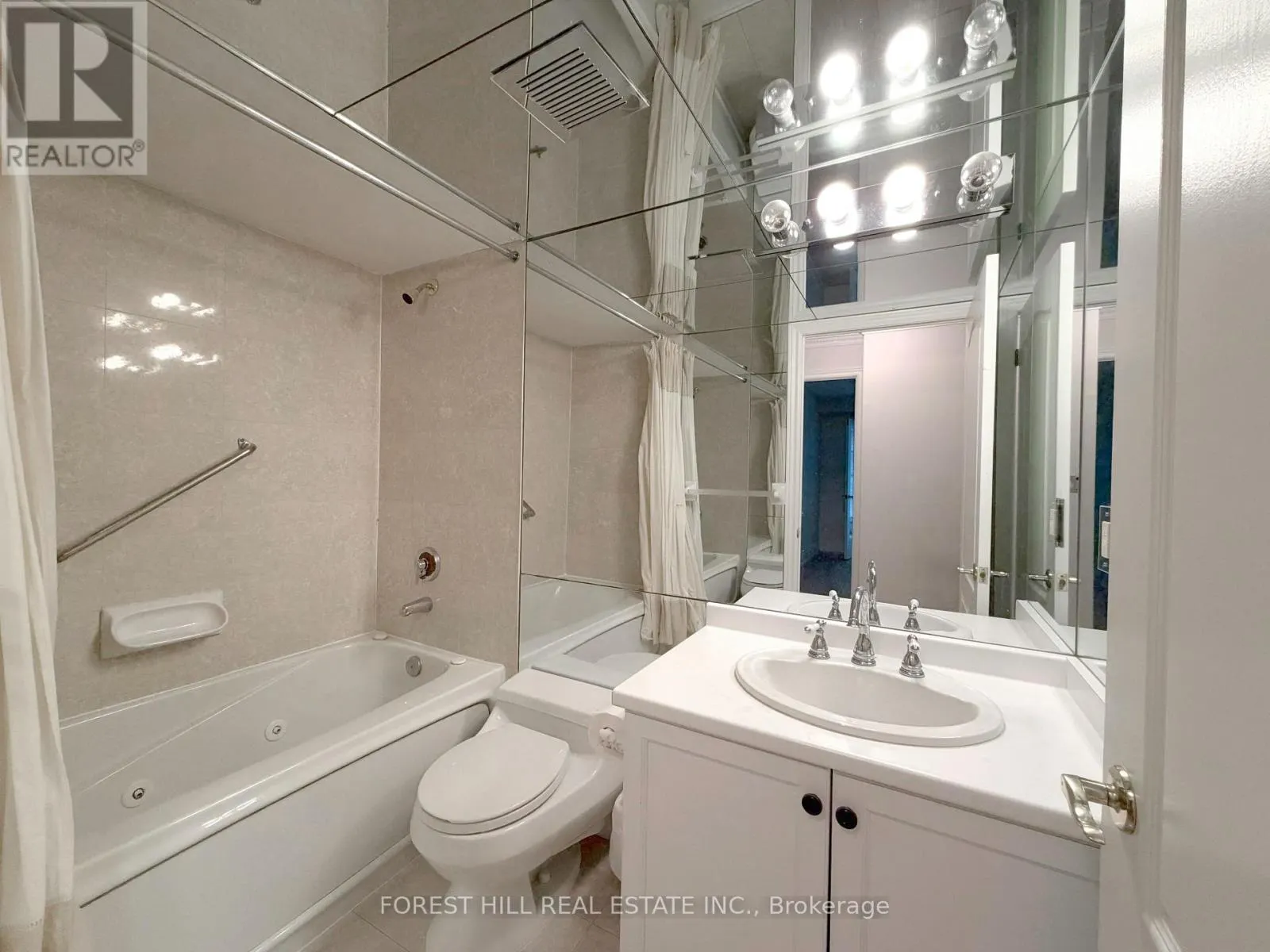 205 - 75 YORK MILLS ROAD