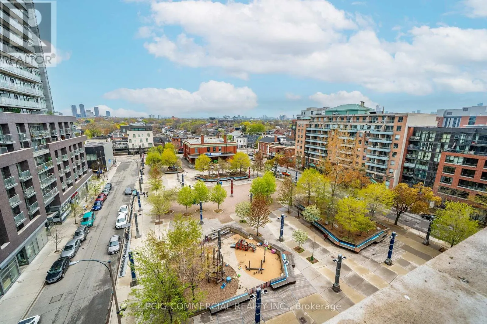 803W - 36 LISGAR STREET