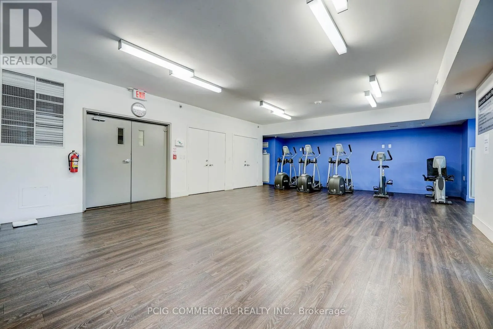 803W - 36 LISGAR STREET