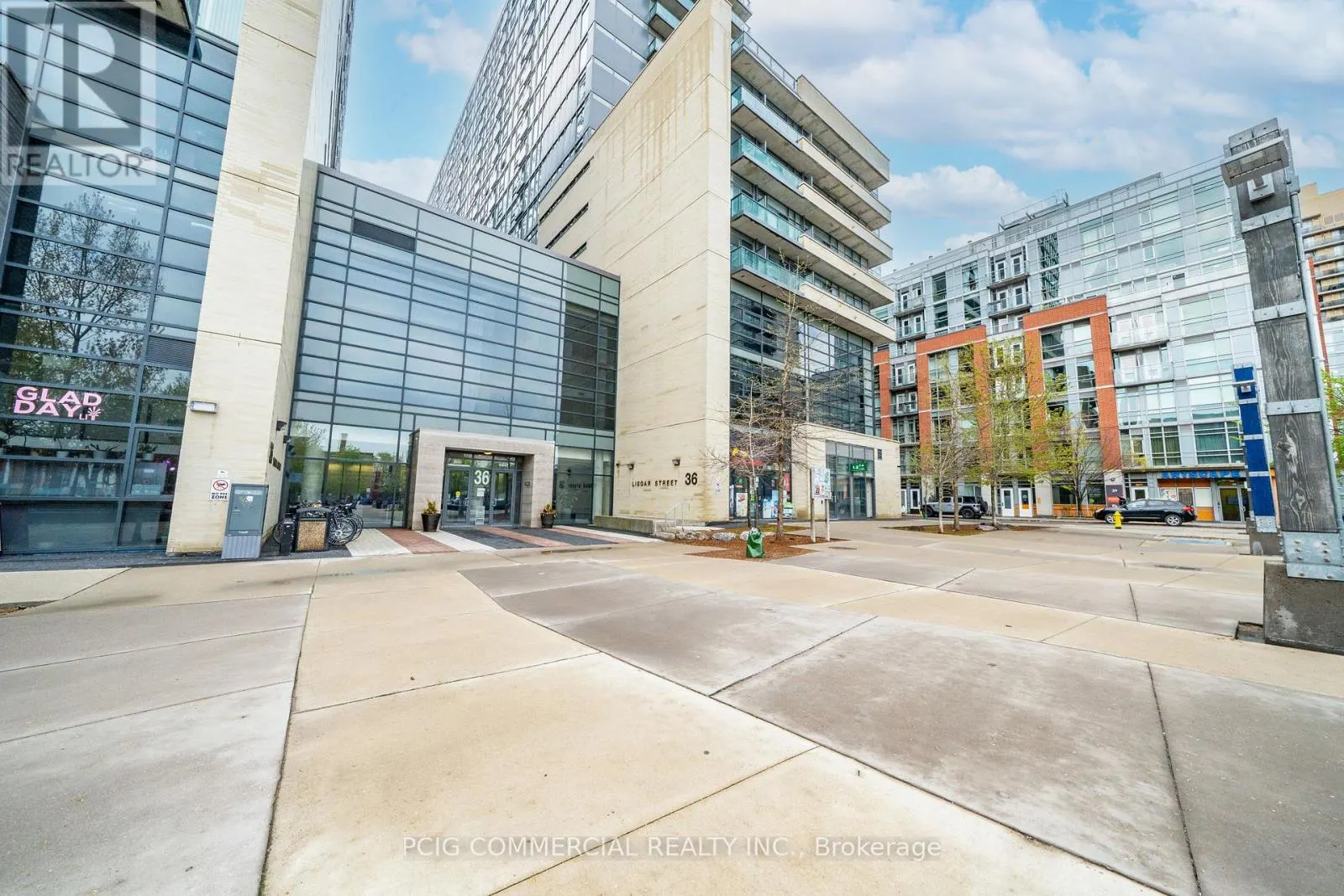 803W - 36 LISGAR STREET