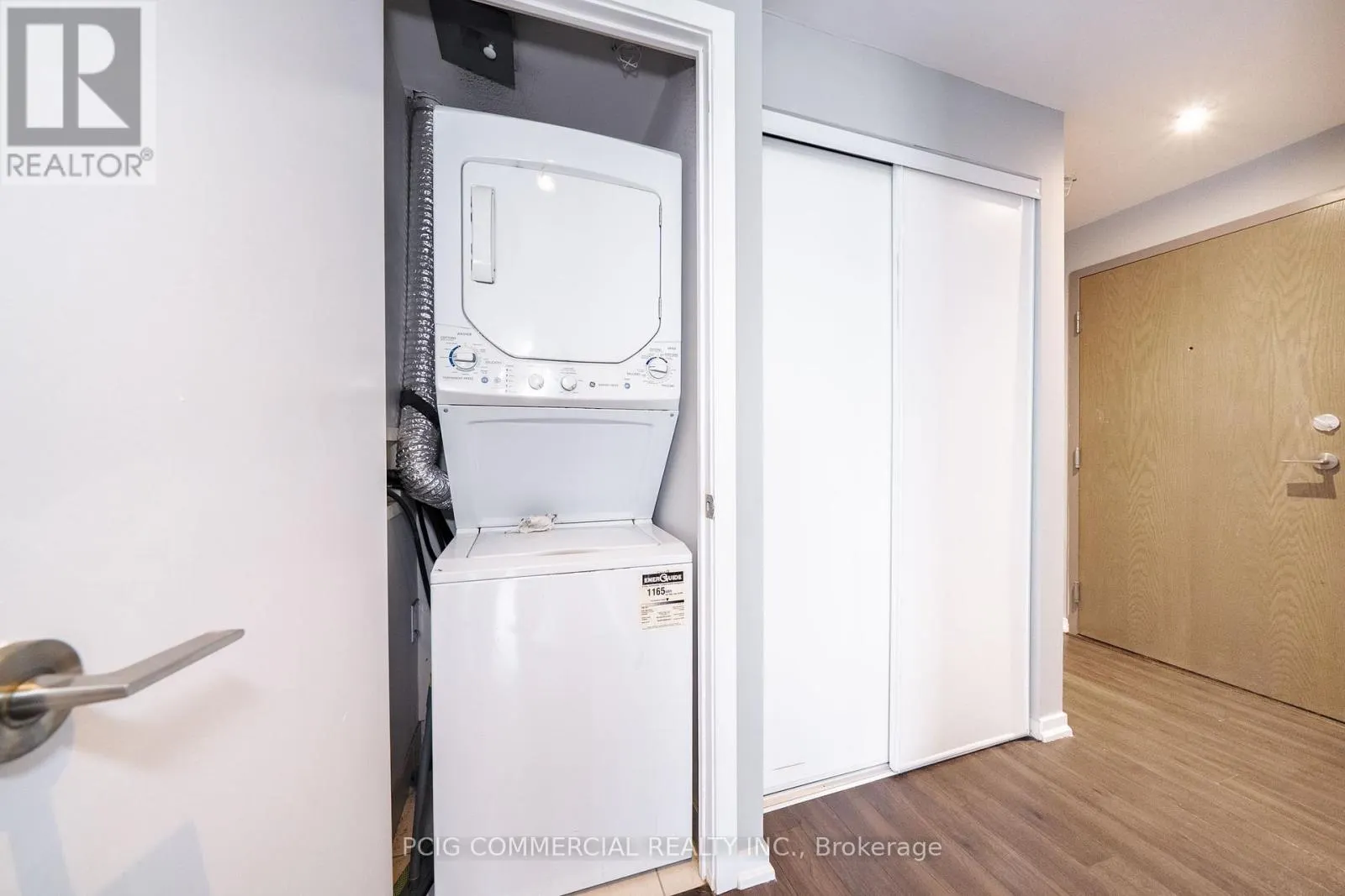 803W - 36 LISGAR STREET