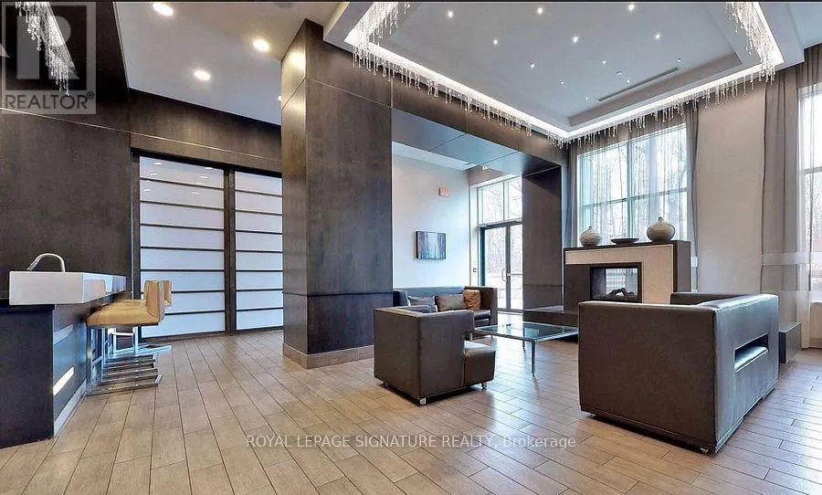 403 - 181 WYNFORD DRIVE