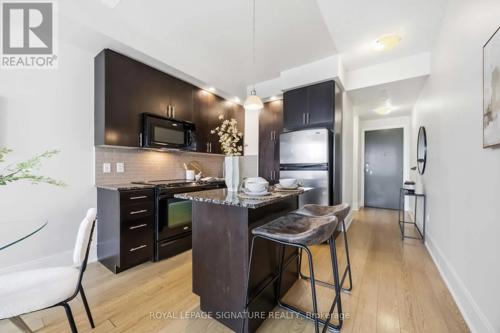 403 - 181 WYNFORD DRIVE