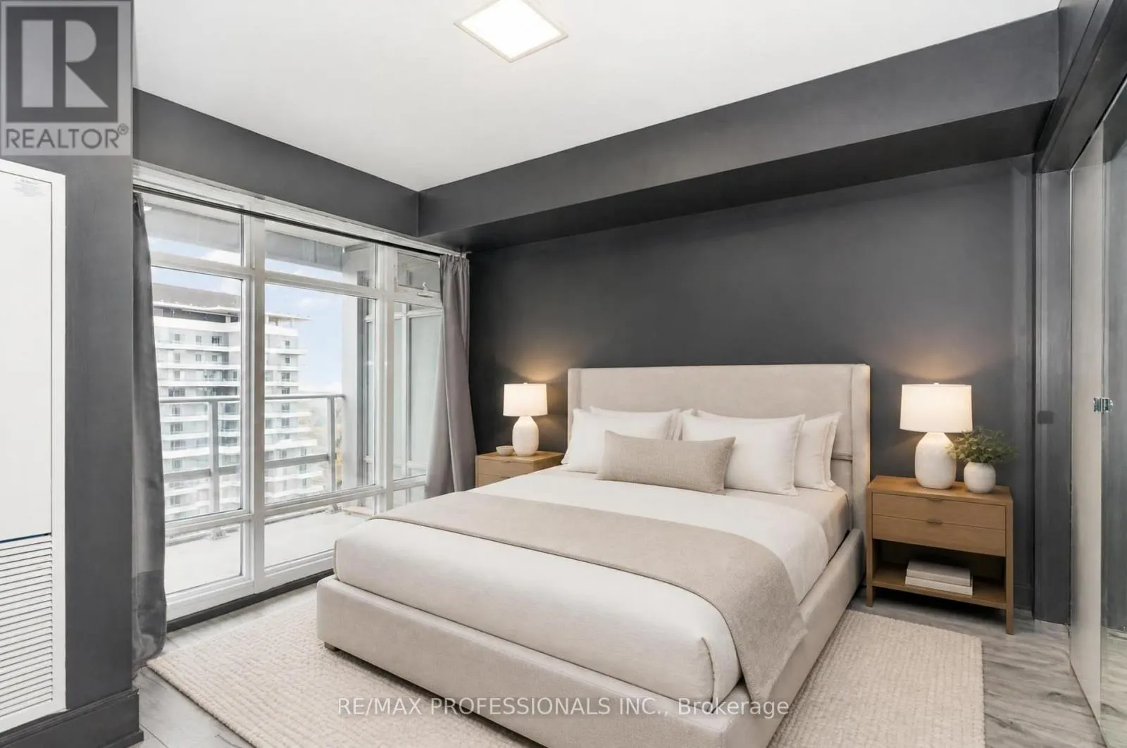 2901 - 2191 YONGE STREET