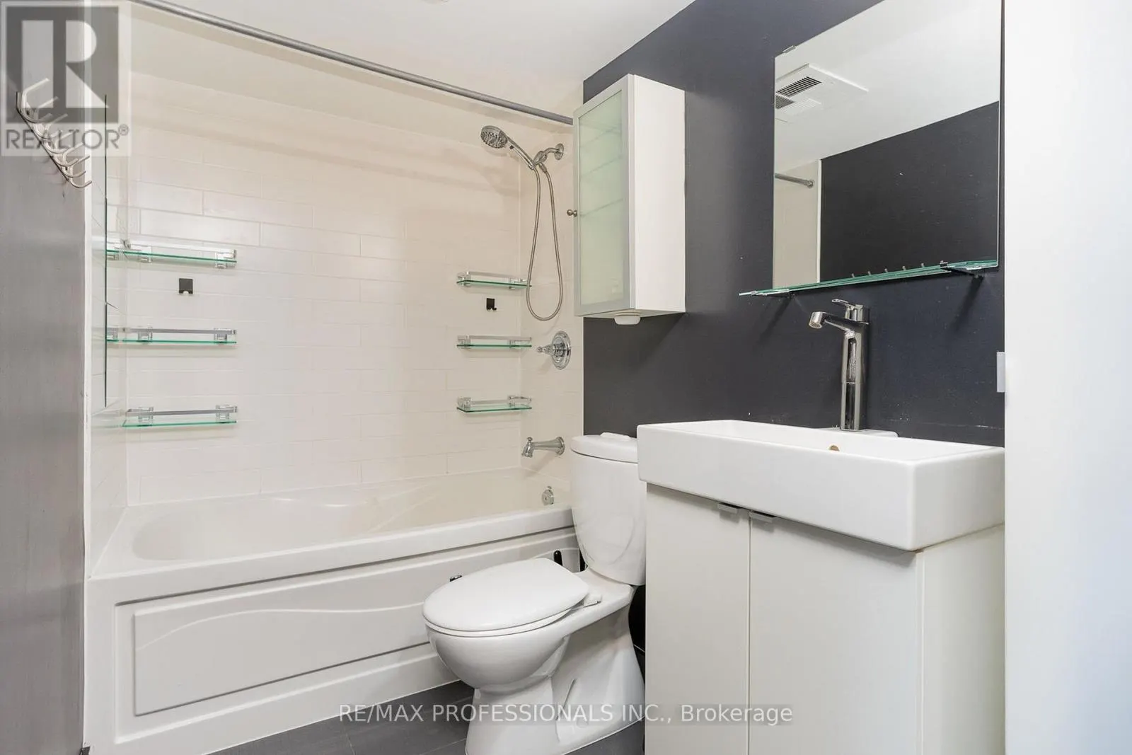 2901 - 2191 YONGE STREET