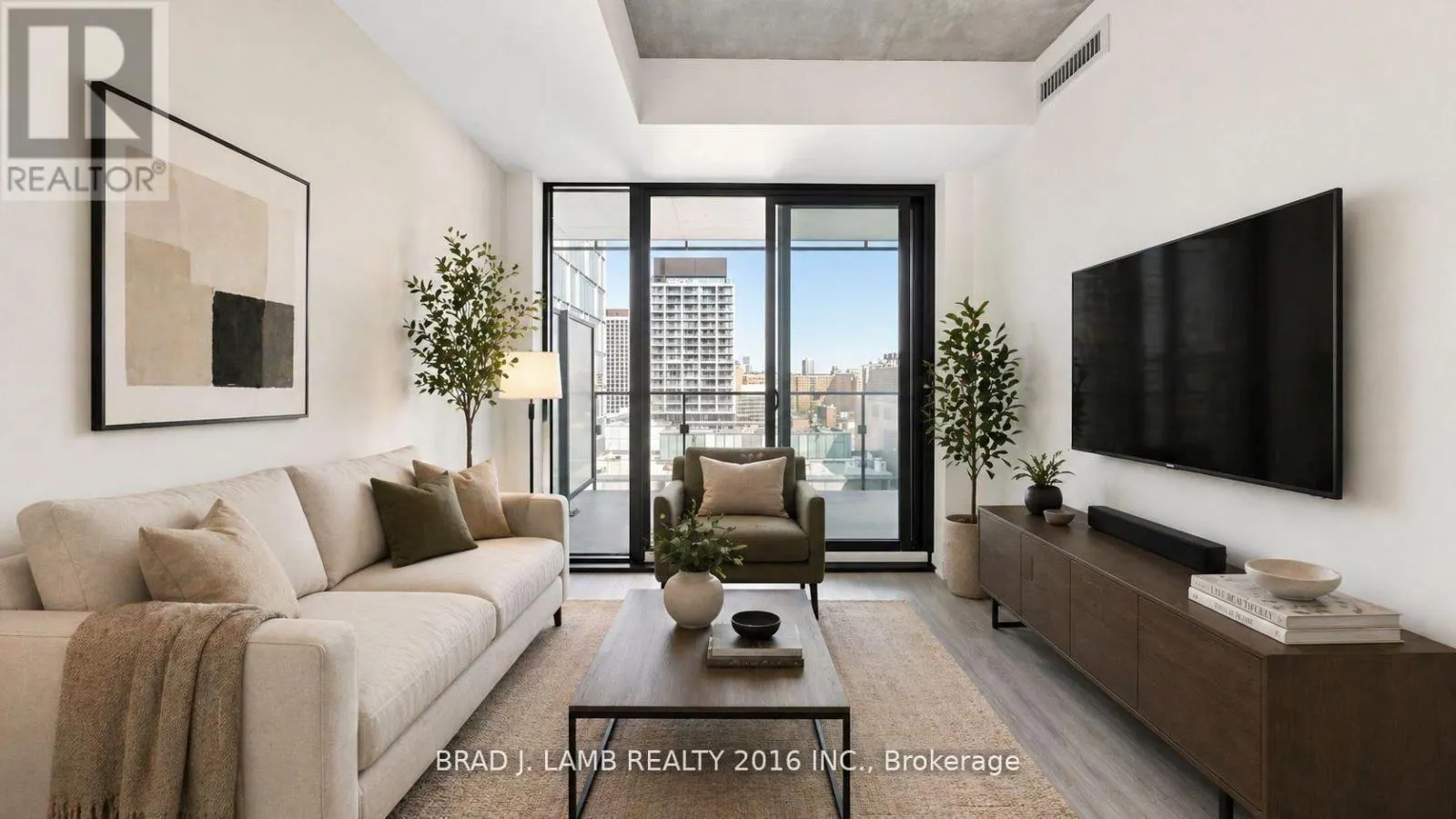 1307 - 284 KING STREET E