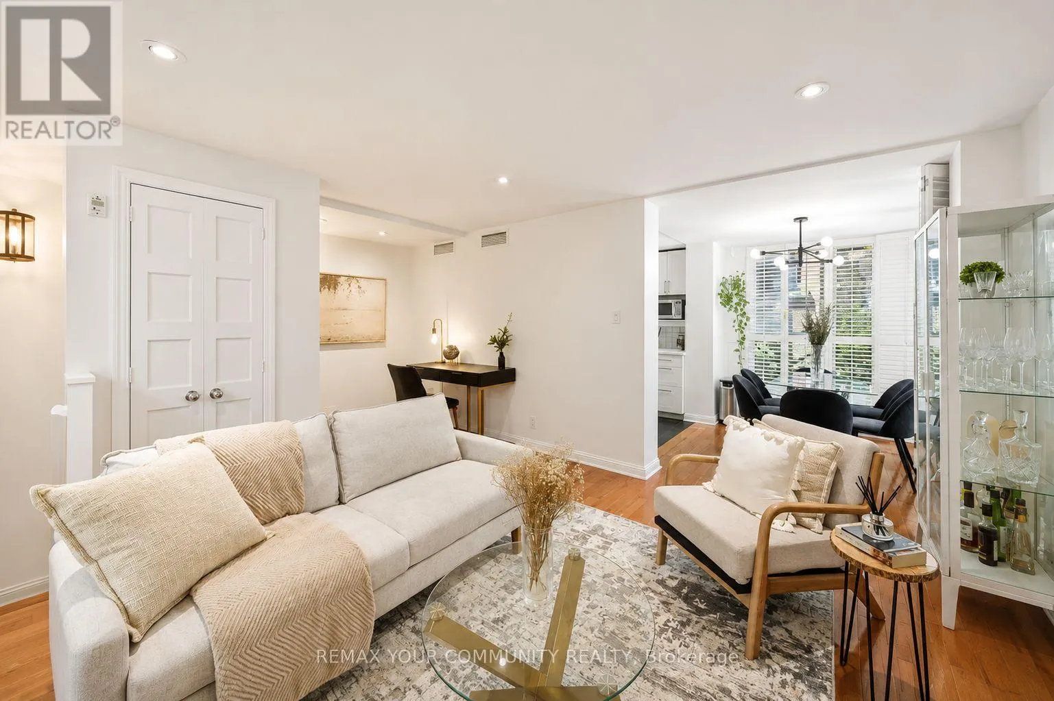 3 - 105 HEATH STREET W