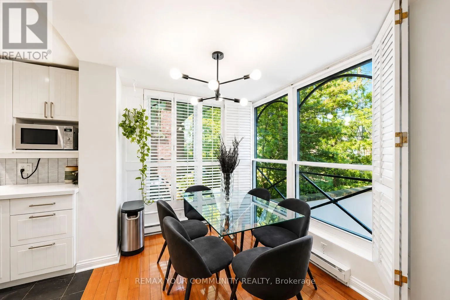3 - 105 HEATH STREET W