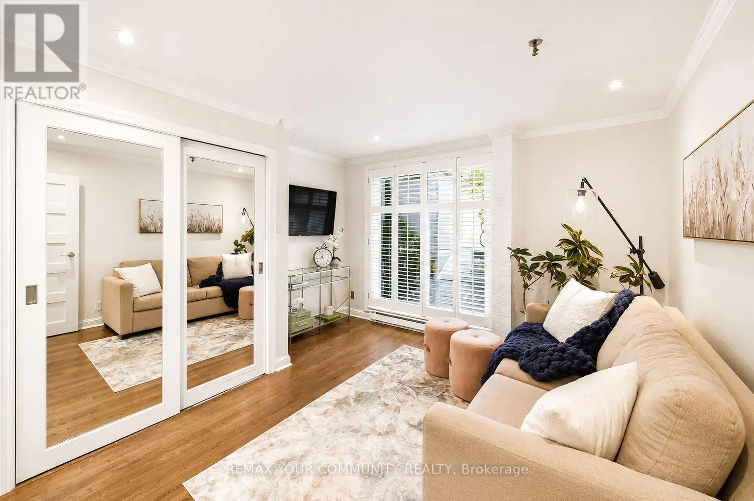 3 - 105 HEATH STREET W