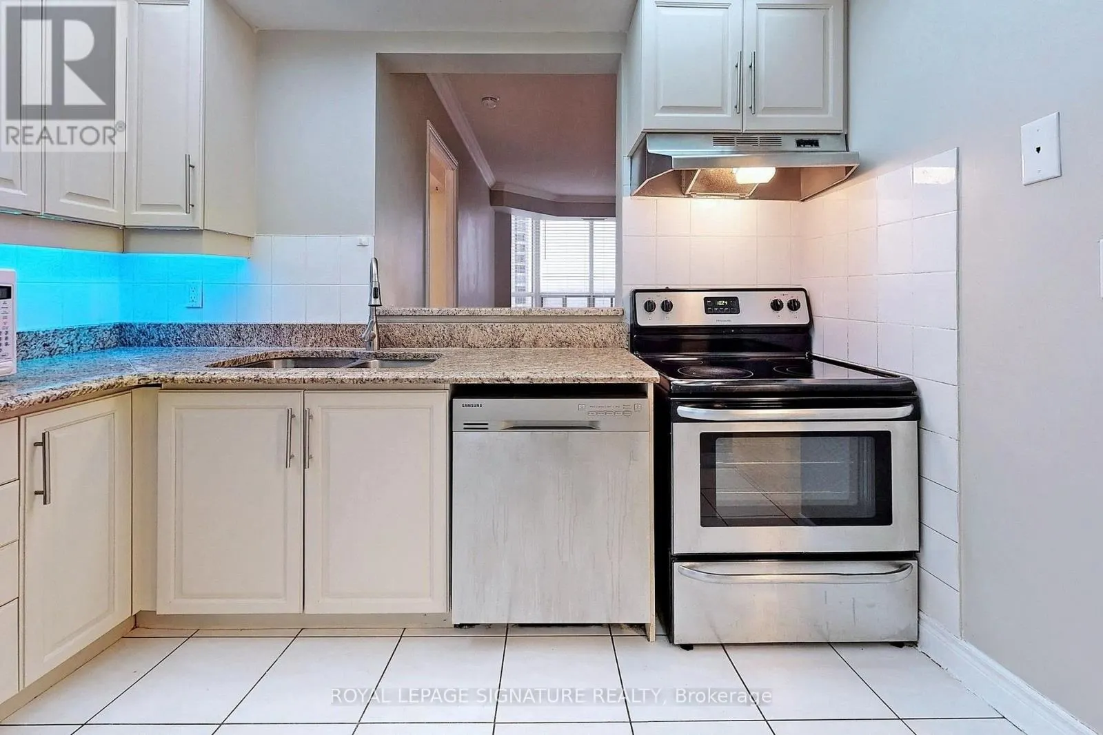2301 - 5418 YONGE STREET