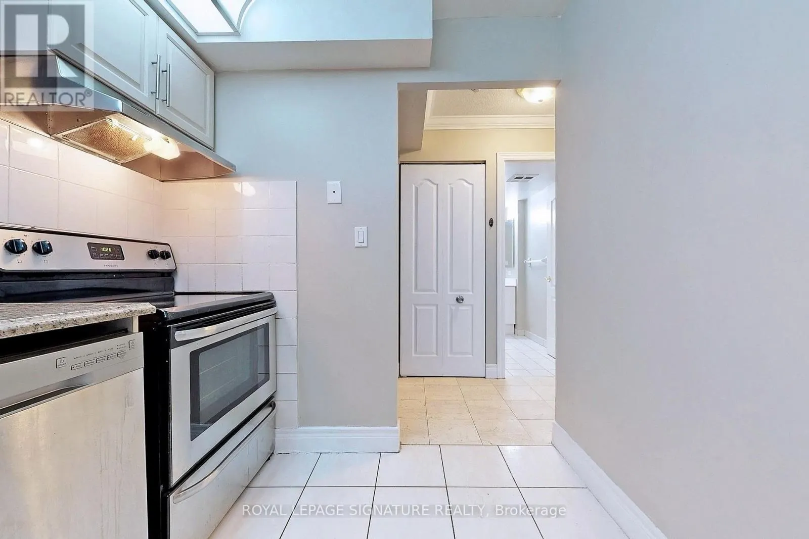 2301 - 5418 YONGE STREET