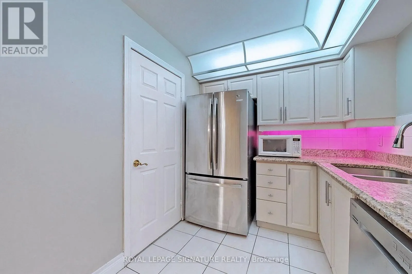 2301 - 5418 YONGE STREET