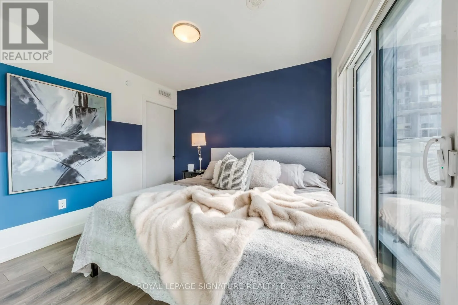 1011 - 89 MCGILL STREET