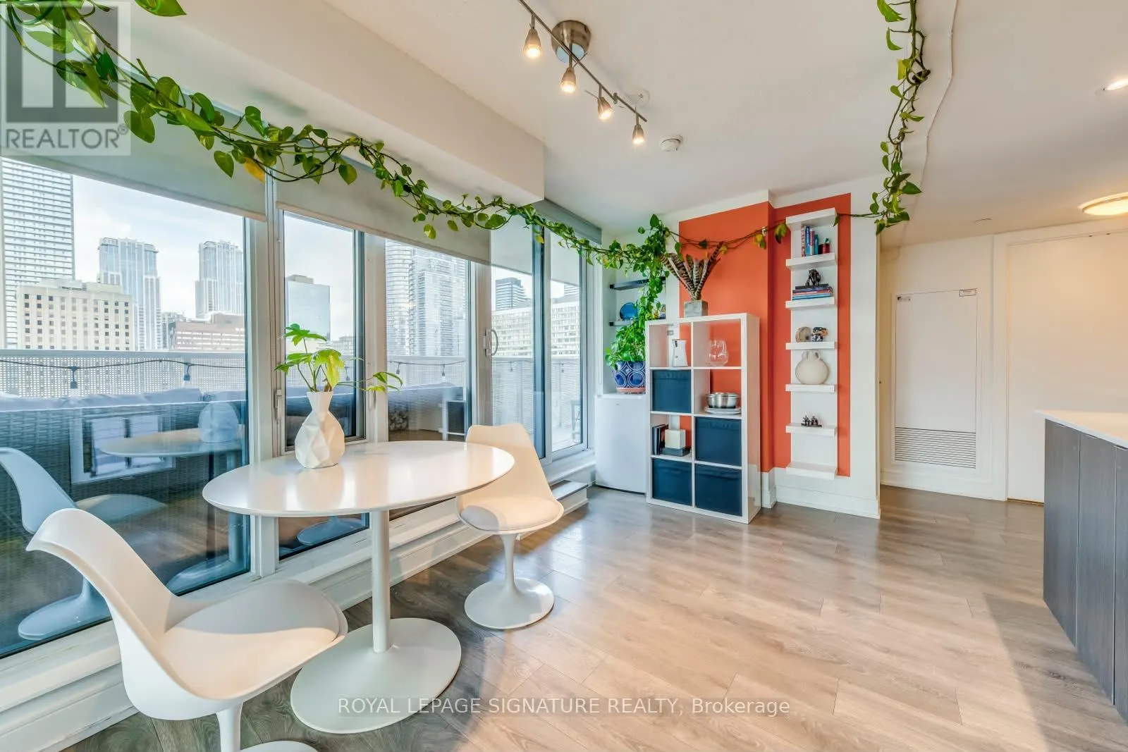 1011 - 89 MCGILL STREET