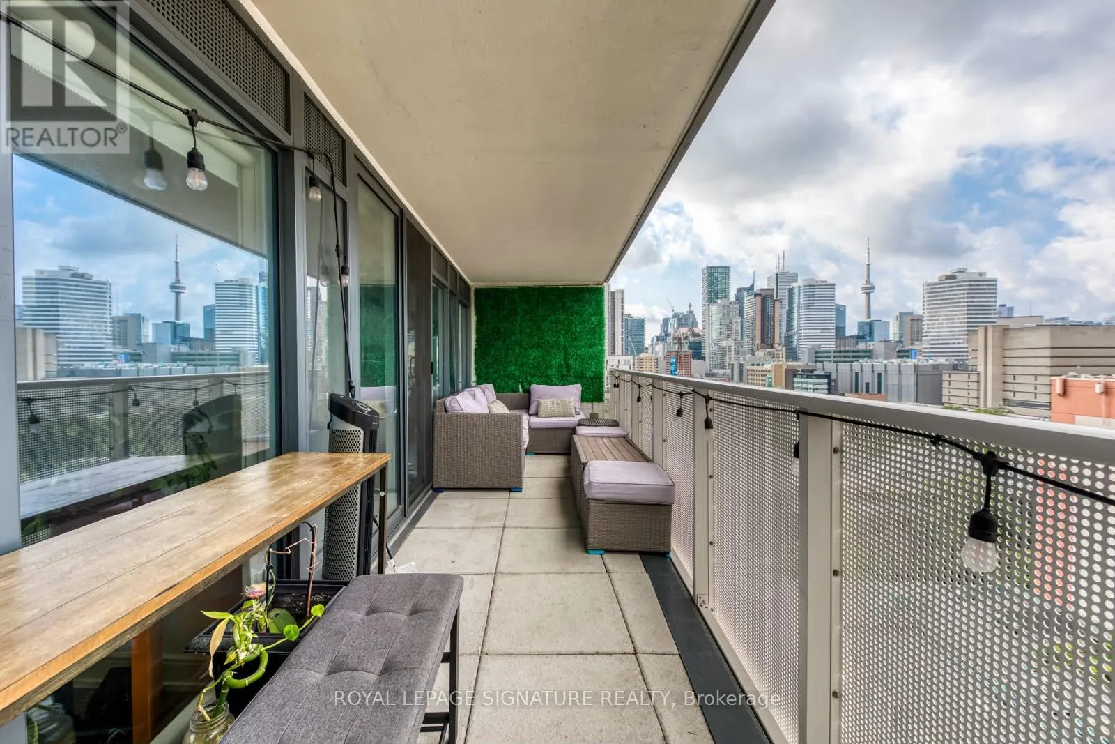 1011 - 89 MCGILL STREET