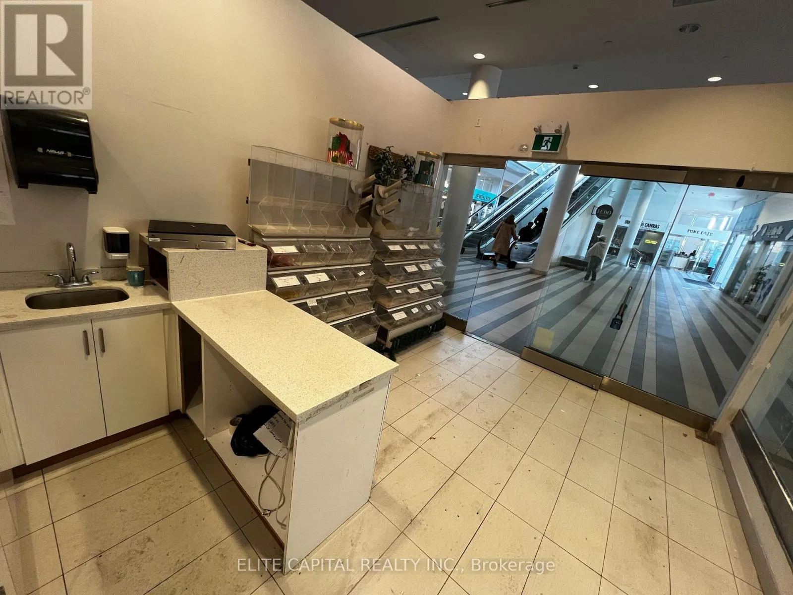 160 - 4750 YONGE STREET