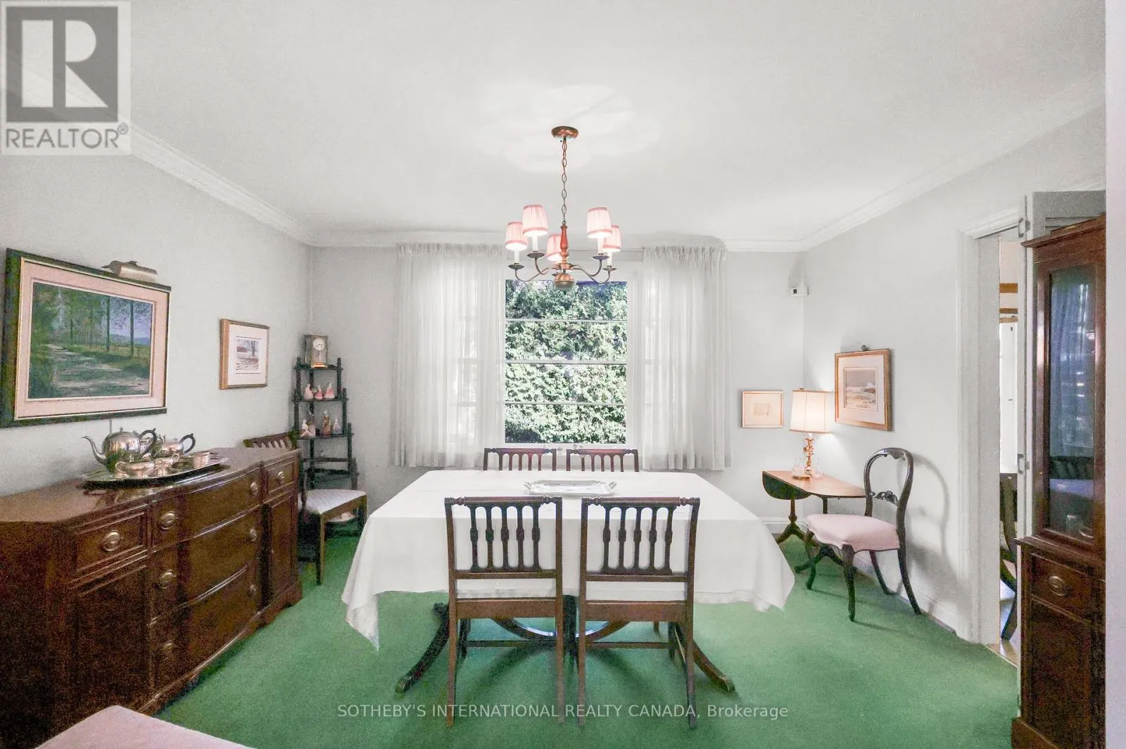 40 TEDDINGTON PK AVENUE