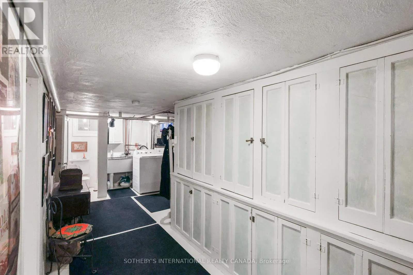 40 TEDDINGTON PK AVENUE