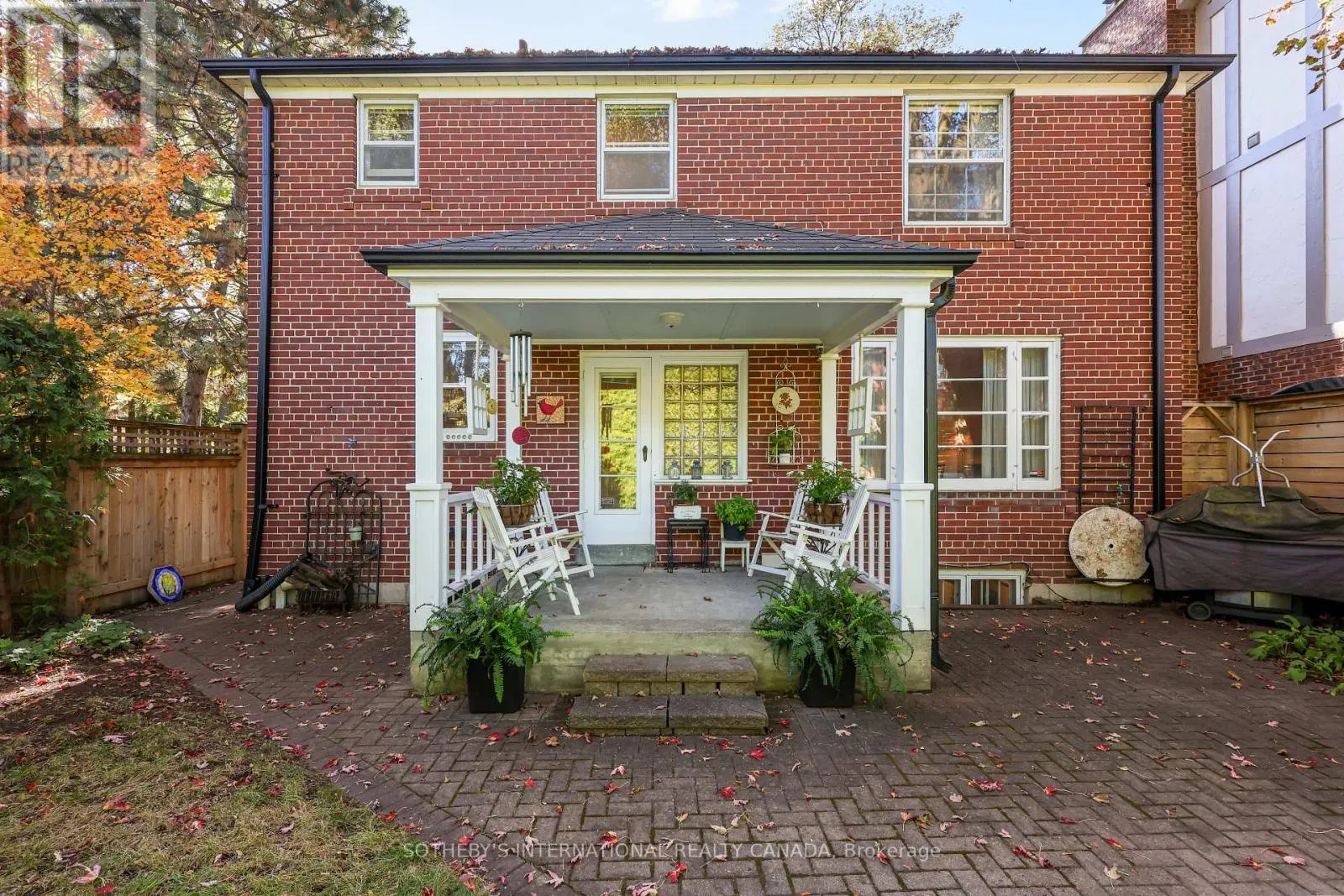 40 TEDDINGTON PK AVENUE