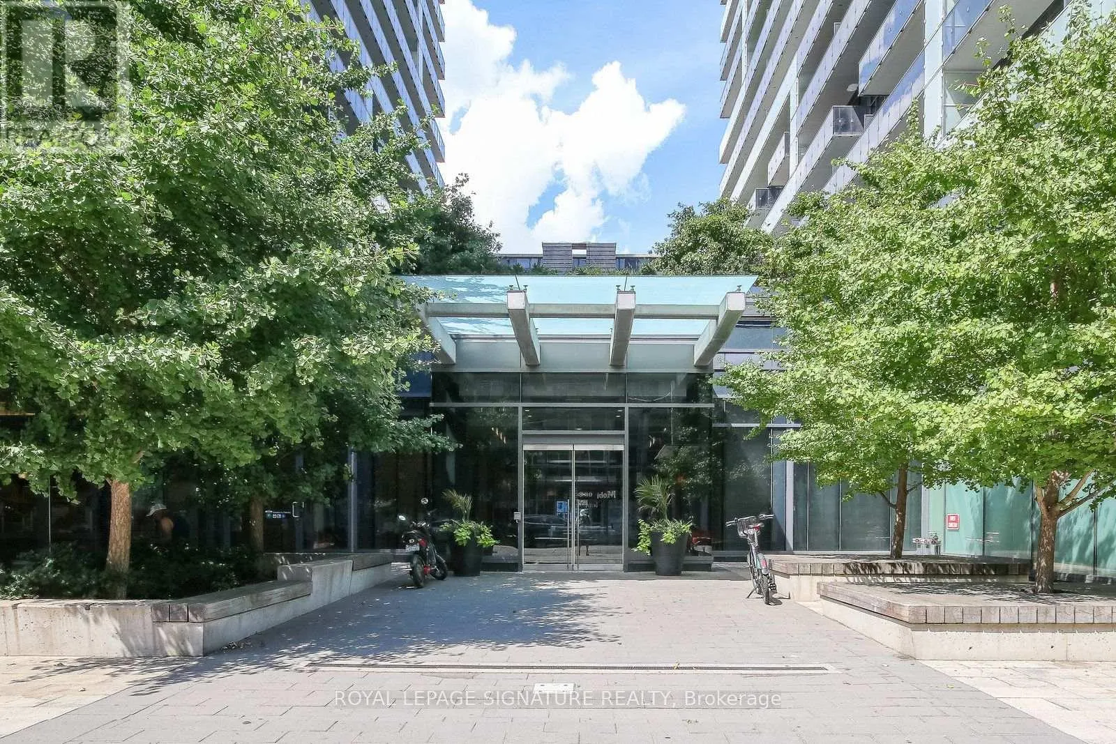 333 - 1030 KING STREET W
