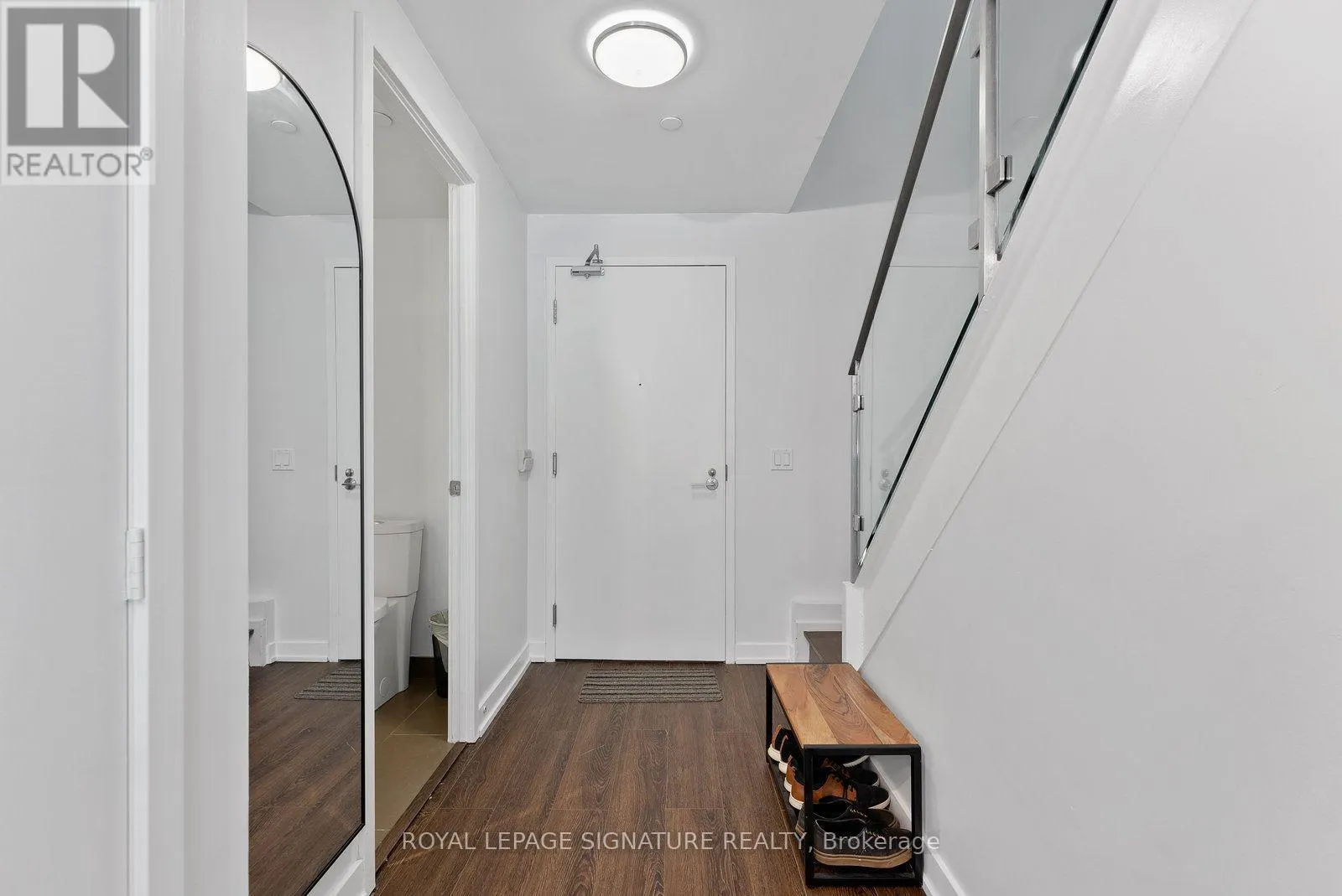 333 - 1030 KING STREET W