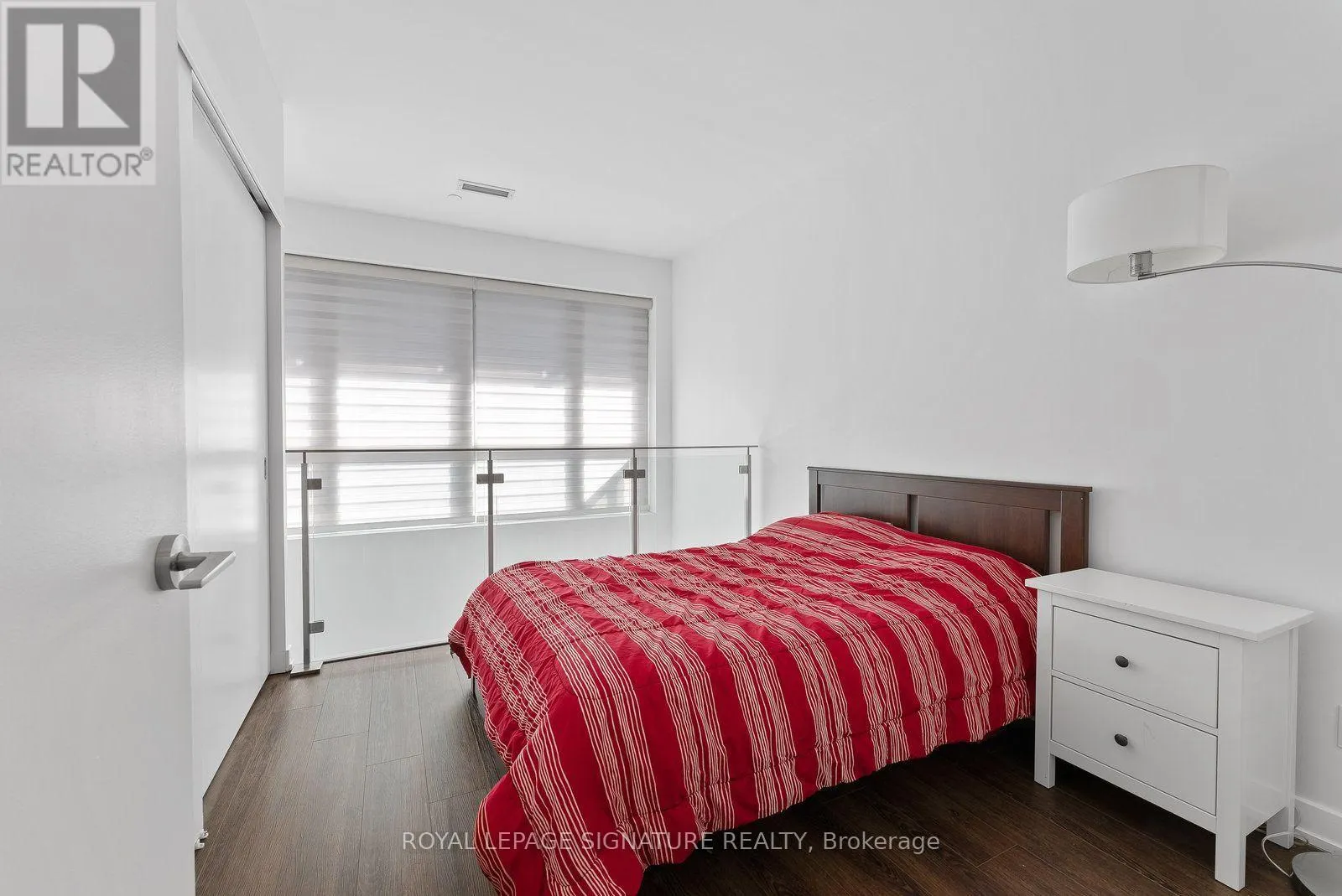 333 - 1030 KING STREET W
