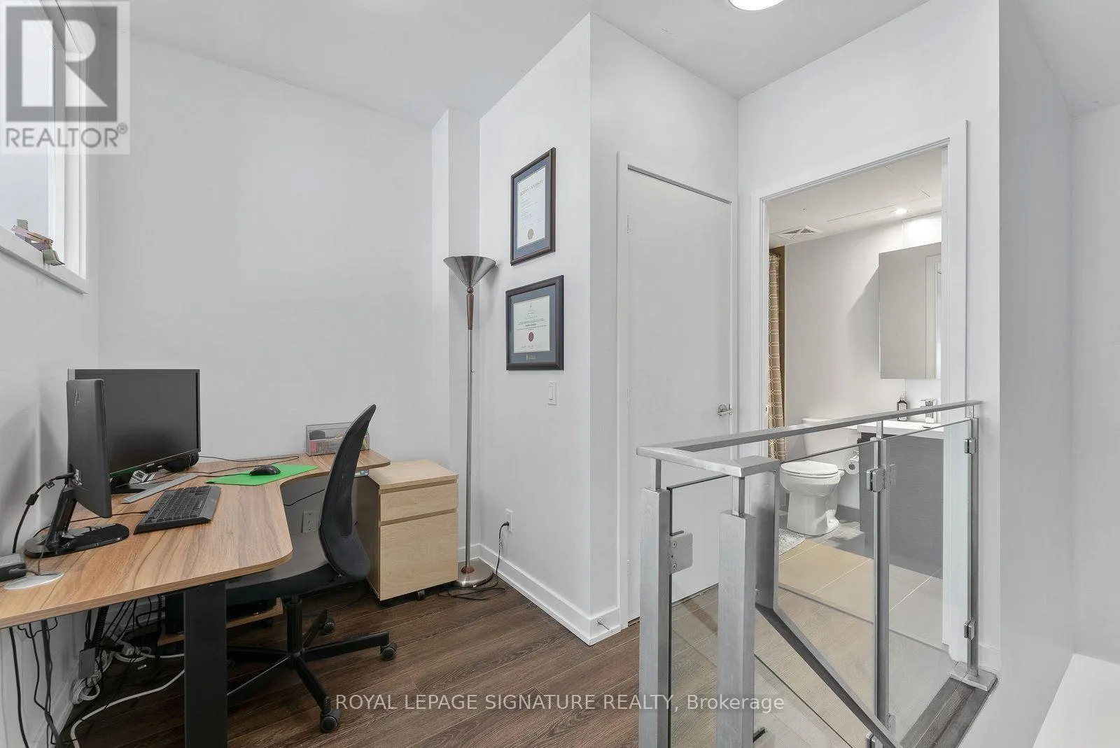 333 - 1030 KING STREET W