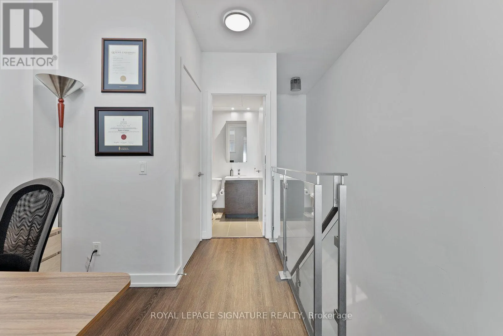 333 - 1030 KING STREET W
